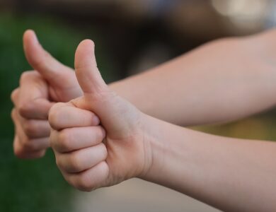 thumbs up, positive, gesture